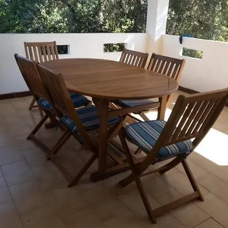 House With Garden In Appartamento *